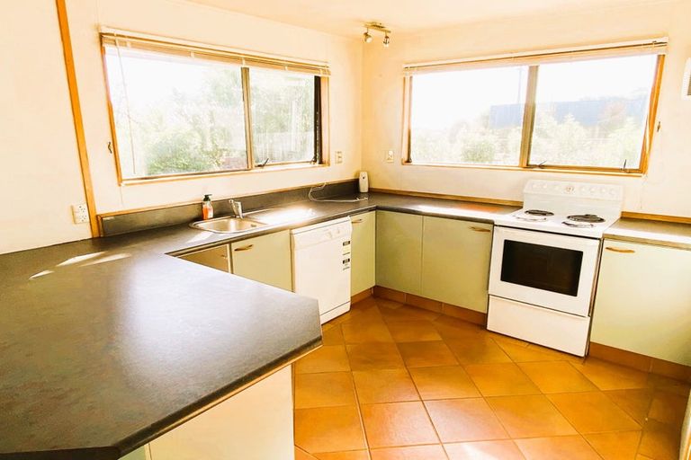 Photo of property in 2 Kamahi Street, Kaka Point, Balclutha, 9271