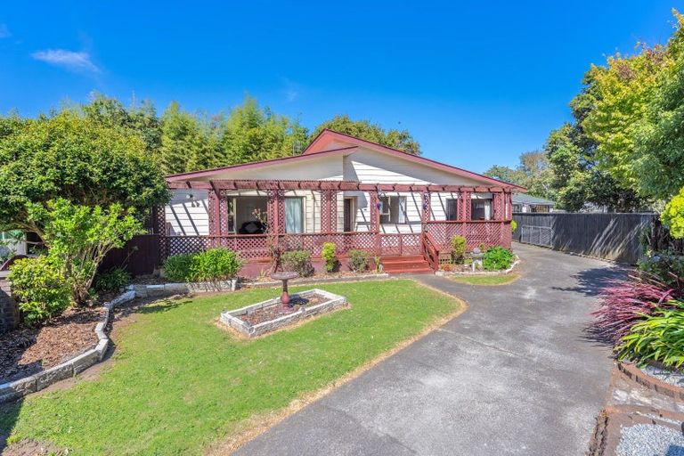 Photo of property in 19 Sunshine Avenue, Paraparaumu, 5032