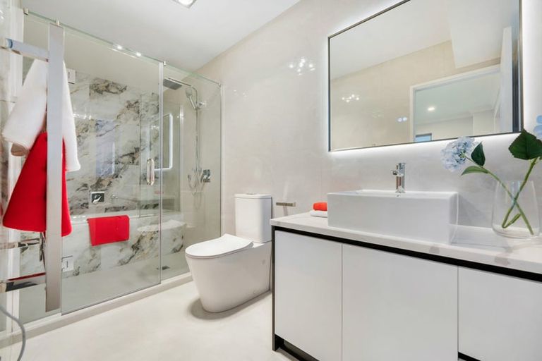 Photo of property in 21 Black Shed Road, Flat Bush, Auckland, 2019