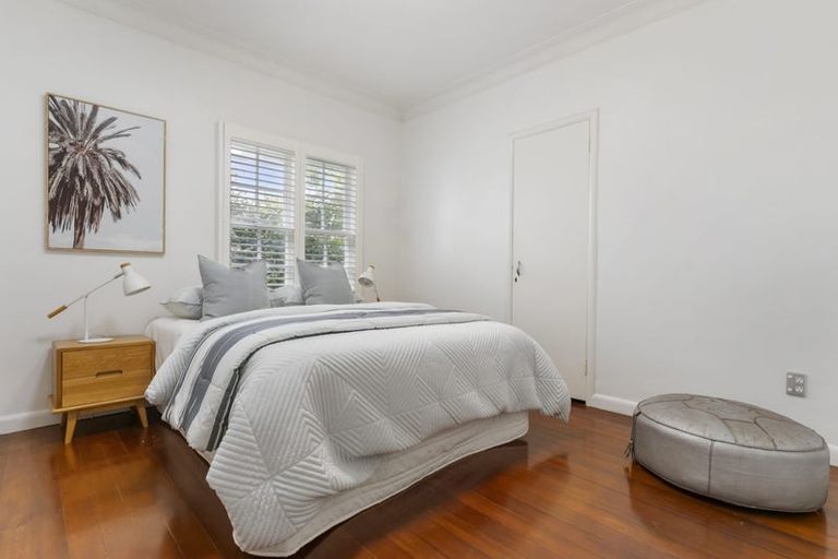 Photo of property in 232 Lake Road, Hauraki, Auckland, 0622