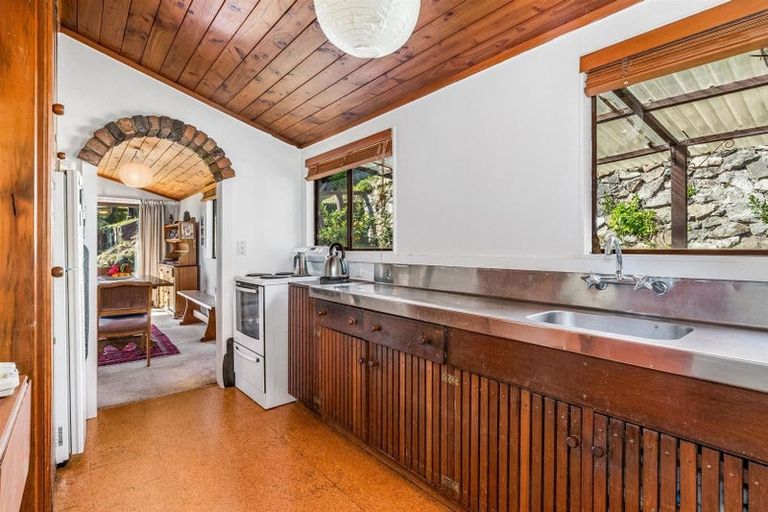 Photo of property in 82 Ames Street, Paekakariki, 5034