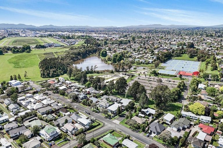 Photo of property in 12 Walsh Street, Forest Lake, Hamilton, 3200