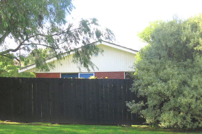 Photo of property in 12 Anich Road, Massey, Auckland, 0614