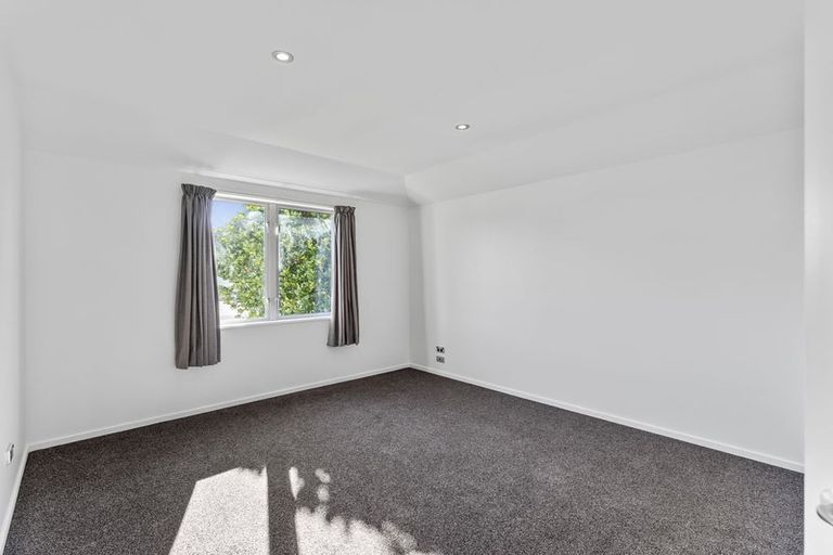 Photo of property in 94a Packe Street, Edgeware, Christchurch, 8013