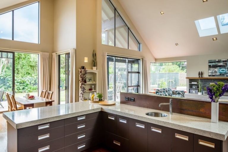 Photo of property in 374 Muritai Road, Eastbourne, Lower Hutt, 5013