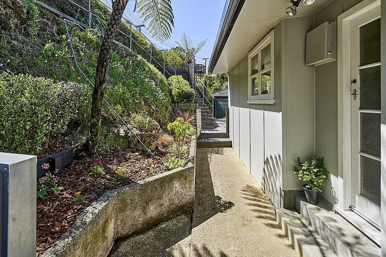 Photo of property in 10 Dominion Park Street, Johnsonville, Wellington, 6037