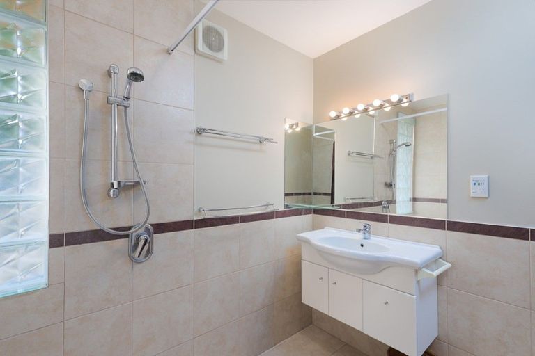 Photo of property in 2/6 Synagogue Lane, Nelson, 7010