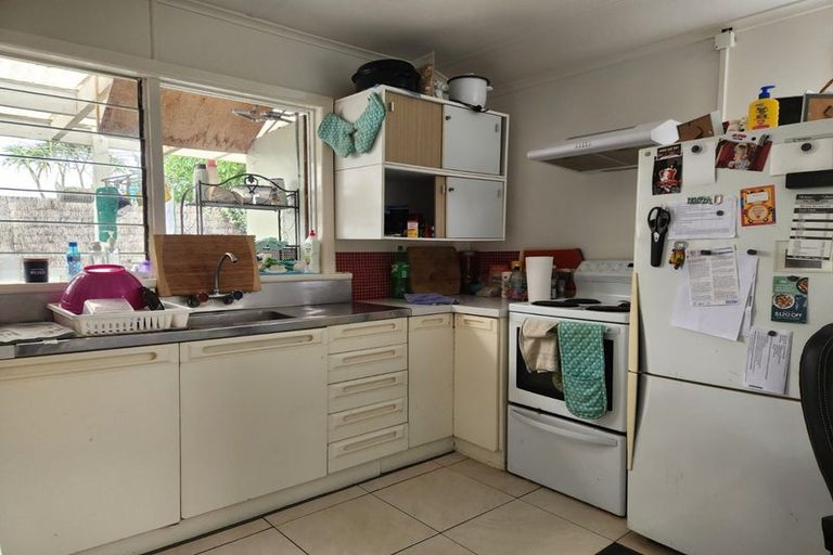 Photo of property in 7 Mcleod Street, Helensville, 0800