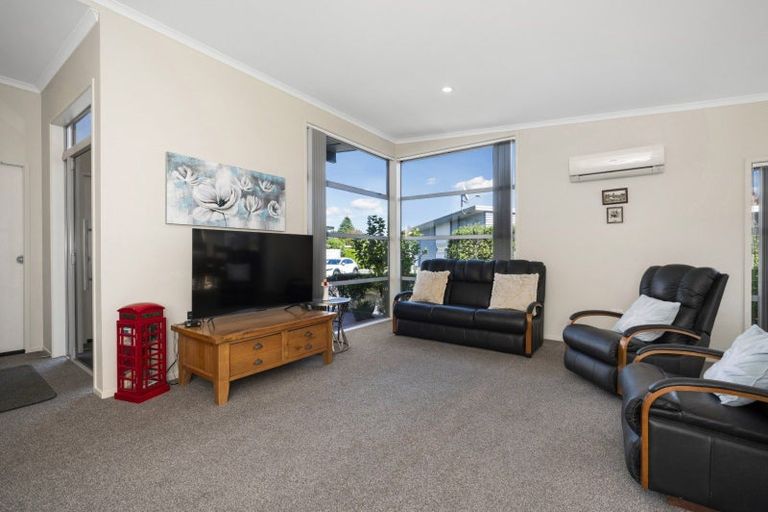 Photo of property in 20 Tory Way, Omokoroa, 3114