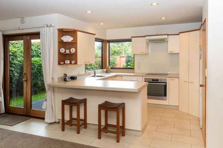 Photo of property in 9 Clyde Road, Upper Riccarton, Christchurch, 8041