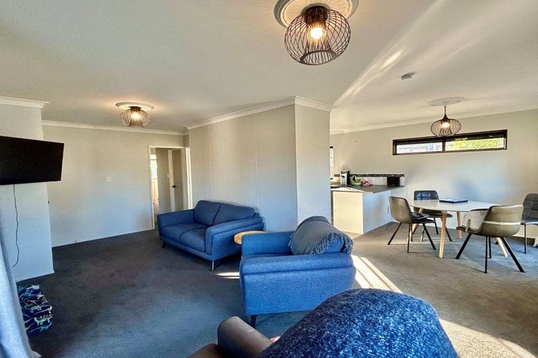 Photo of property in 42 Glamorgan Avenue, Tamatea, Napier, 4112