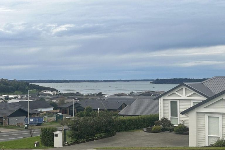Photo of property in 4 Kuaka Rise, Omokoroa, 3114