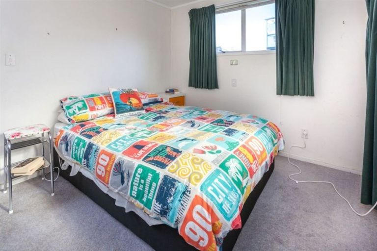 Photo of property in 215 Hauturu Street, Whangamata, 3620