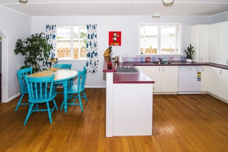 Photo of property in 43c Roberts Road, Lansdowne, Masterton, 5810