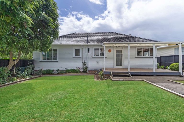 Photo of property in 1/18 Cliff Road, Papakura, 2110