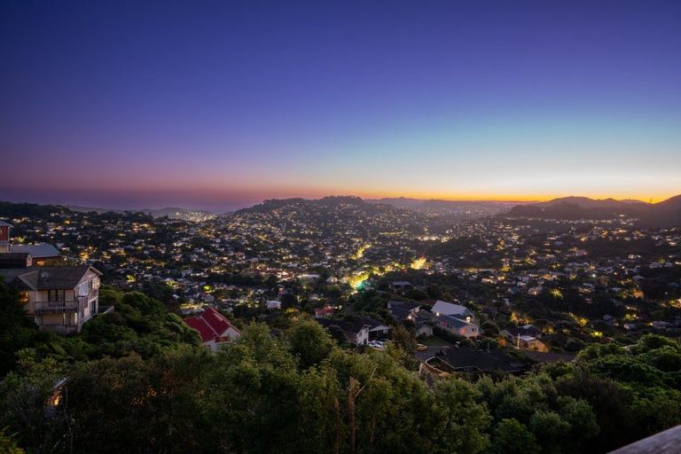 Photo of property in 3 Kapil Grove, Khandallah, Wellington, 6035