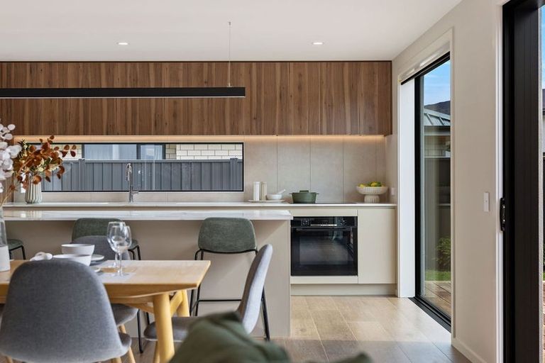 Photo of property in 21 Alpha Street, Cromwell, 9310