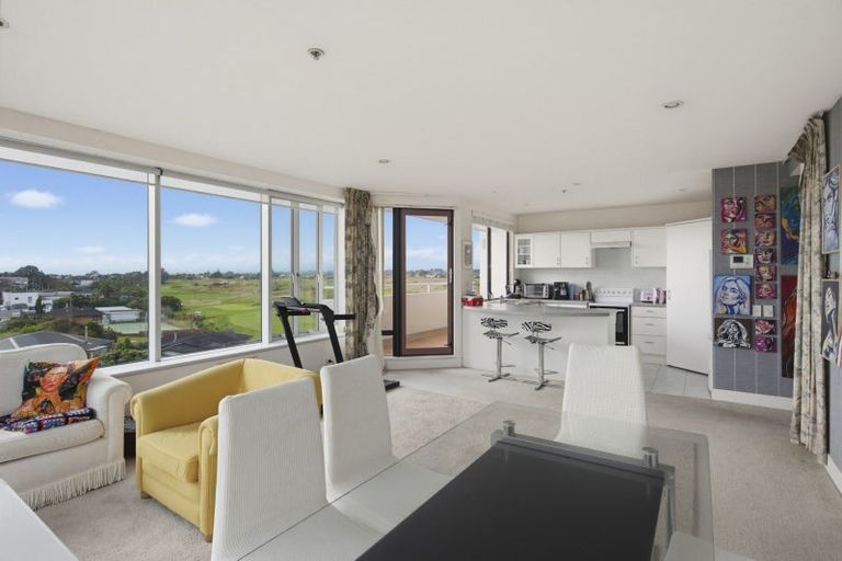 Photo of property in The Links, 20/378-382 Kapiti Road, Paraparaumu Beach, Paraparaumu, 5032