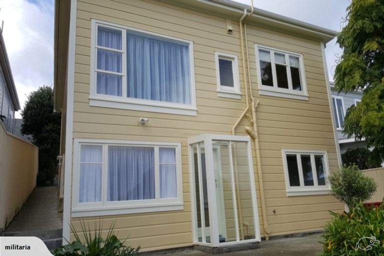 Photo of property in 28 Overtoun Terrace, Hataitai, Wellington, 6021