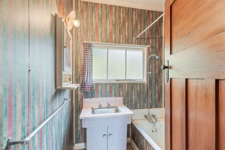 Photo of property in 9a Normanby Street, Fitzroy, New Plymouth, 4312