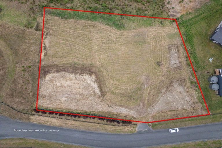 Photo of property in 6 Olsen Place, Kinloch, 3385