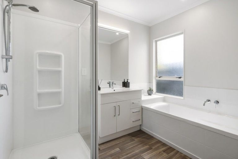 Photo of property in 10 Monterey Key, Papamoa Beach, Papamoa, 3118