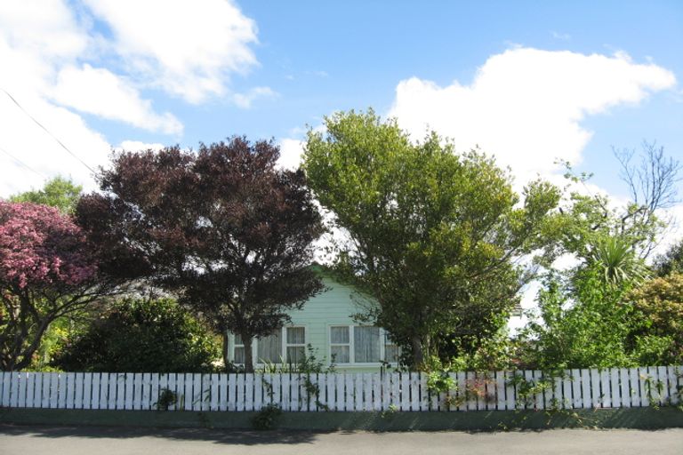 Photo of property in 2/24 Ranui Road, Stoke, Nelson, 7011