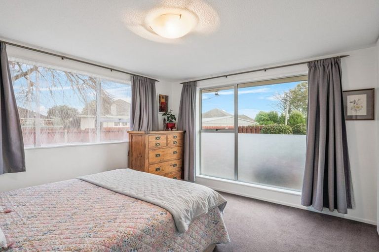 Photo of property in 5a Dana Place, Mairehau, Christchurch, 8013