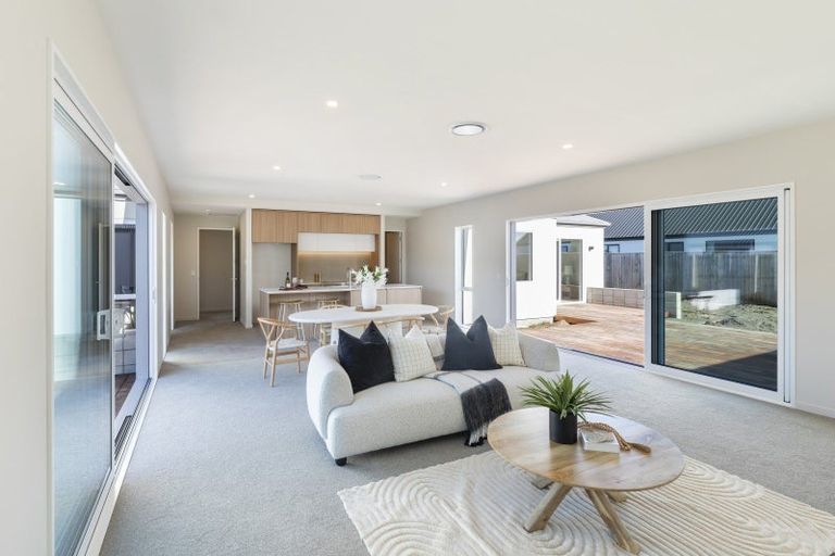 Photo of property in 143 Silver Peaks Drive, West Melton, 7618