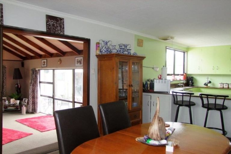 Photo of property in 76 Ajax Street, Milton, 9220