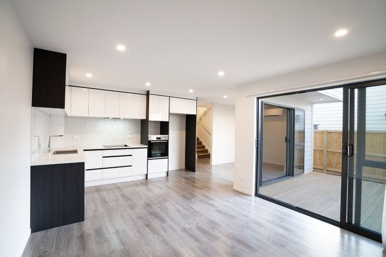 Photo of property in 16c Dianthus Place, Browns Bay, Auckland, 0630