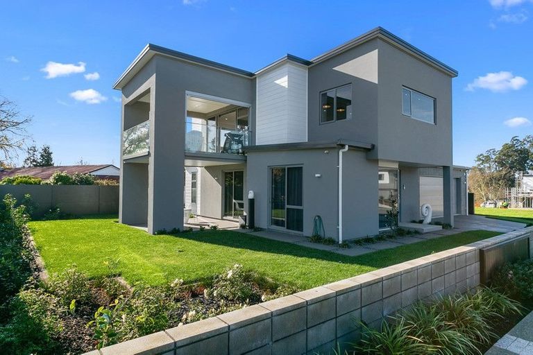 Photo of property in 1 Ada Close, Cambridge, 3434