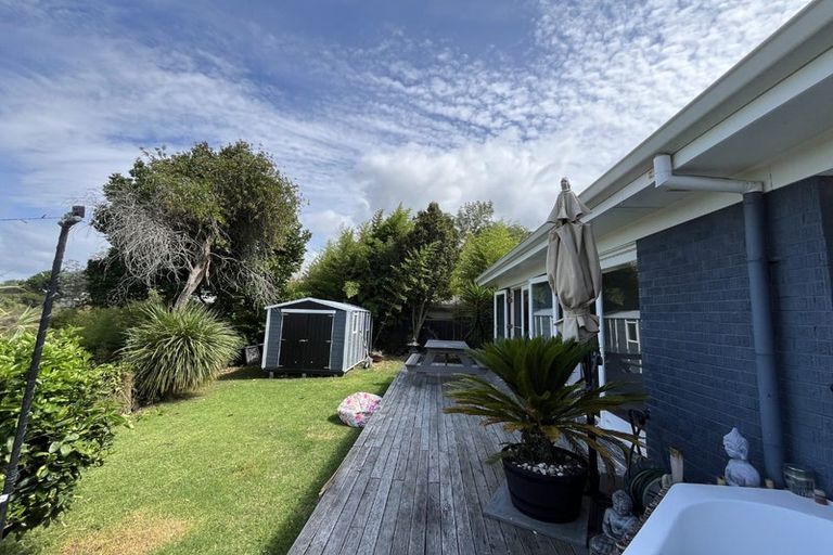 Photo of property in 1/16 Roseburn Place, Pakuranga, Auckland, 2010