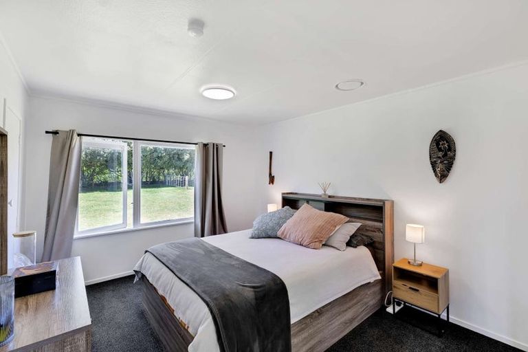 Photo of property in 3265 South Head Road, South Head, Helensville, 0874