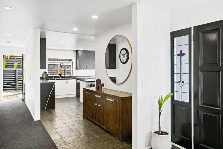 Photo of property in 86 Wakeman Road, Acacia Bay, Taupo, 3330