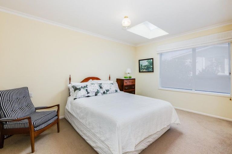 Photo of property in 8 Tui Crescent, Waikanae, 5036