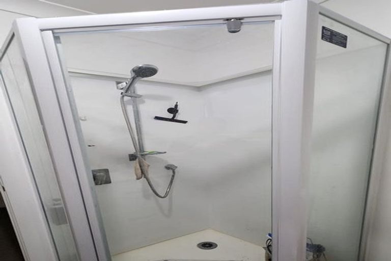 Photo of property in 83b Marlborough Avenue, Glenfield, Auckland, 0629