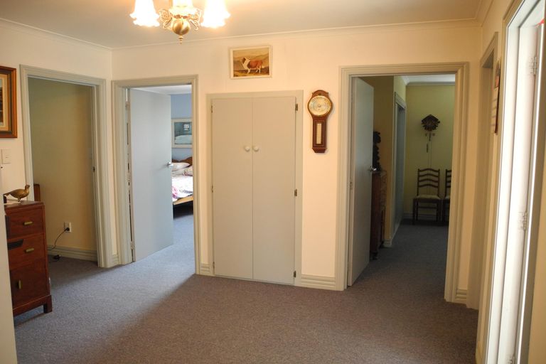 Photo of property in 12 Exeter Street, Waimate, 7924