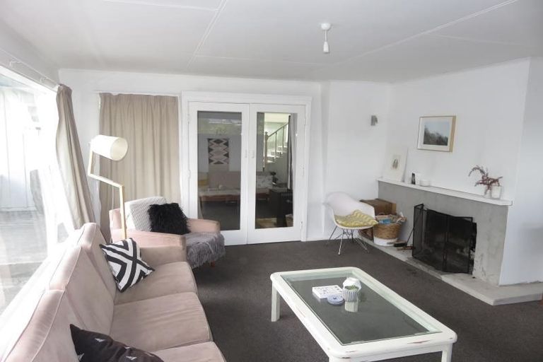 Photo of property in 19 Mclellan Street, Tawa, Wellington, 5028