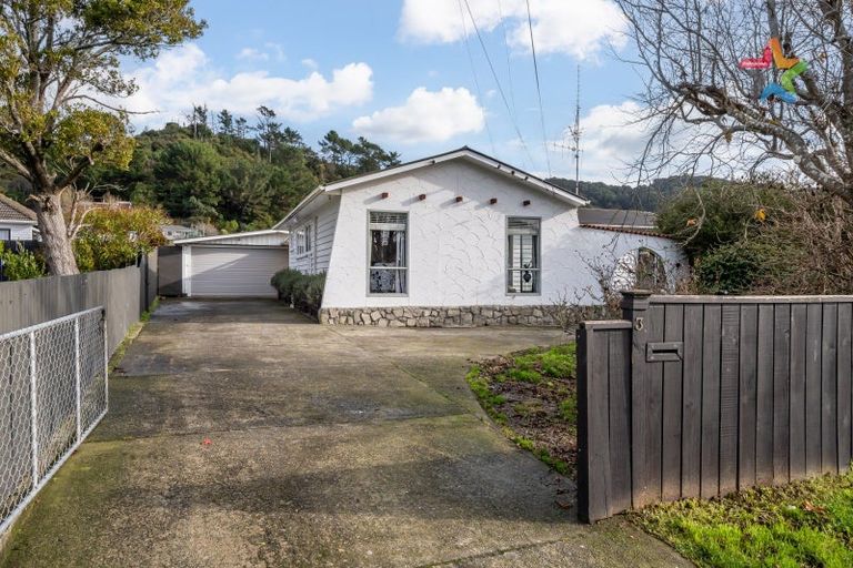 Photo of property in 3 Totara Street, Wainuiomata, Lower Hutt, 5014