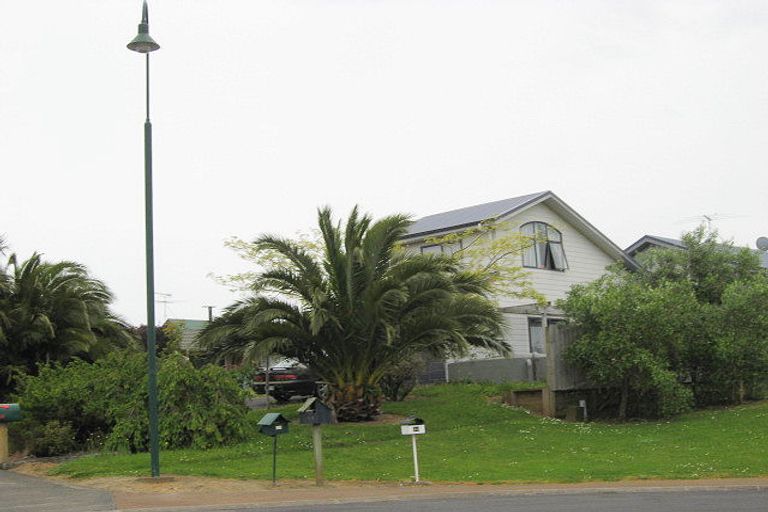 Photo of property in 20 Amber Place, Waimauku, 0812