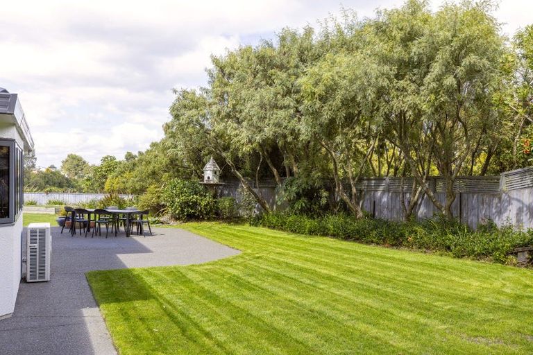 Photo of property in 2/26 Robinson Terrace, Rangatira Park, Taupo, 3330