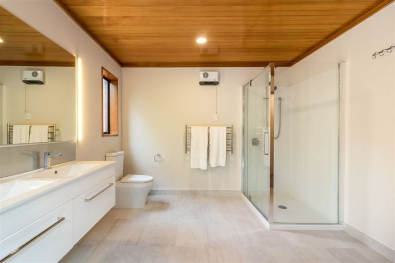 Photo of property in 2/15a Lothian Street, Ilam, Christchurch, 8041