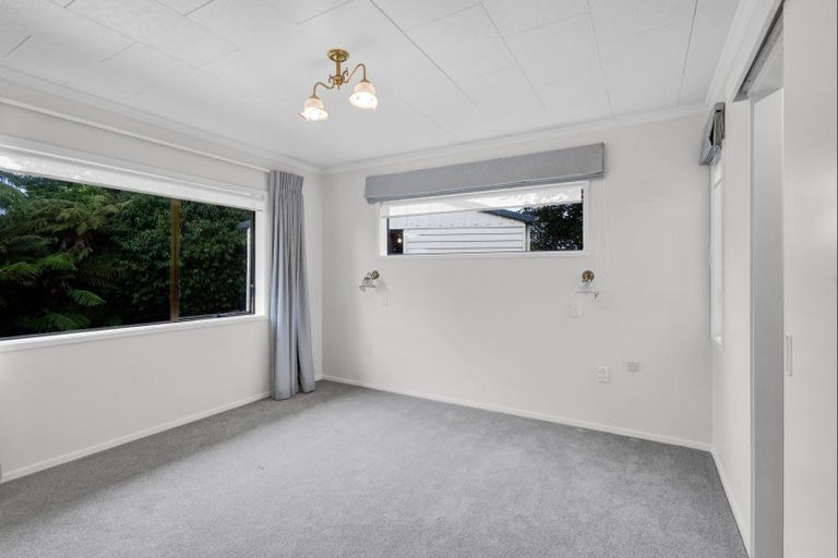 Photo of property in 33 Nikau Street, Inglewood, 4330