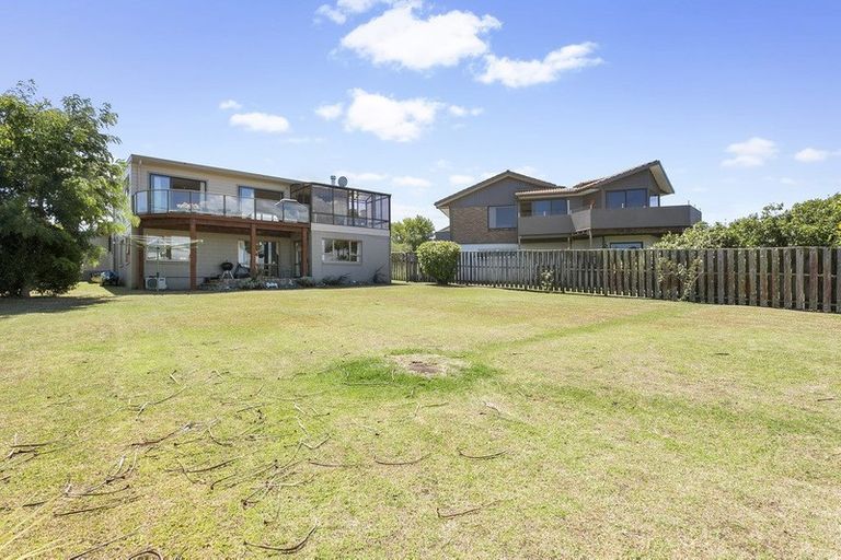 Photo of property in 35 Toroa Street, Torbay, Auckland, 0630