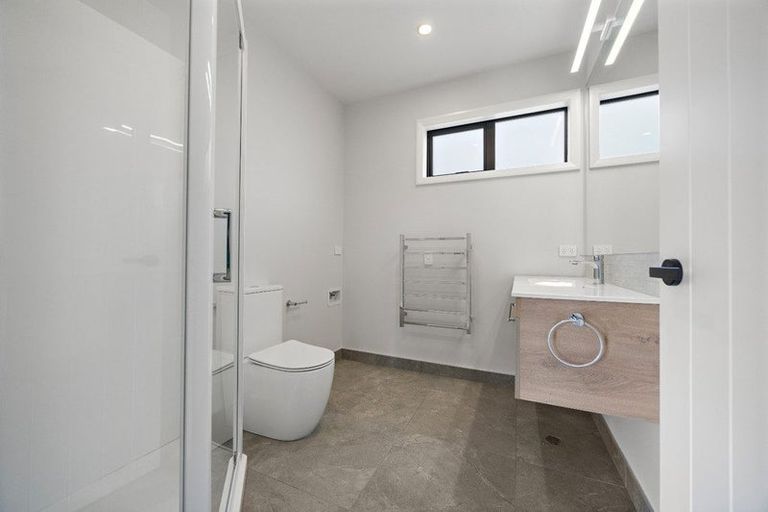 Photo of property in 23 Robert Might Road, Kumeu, 0810