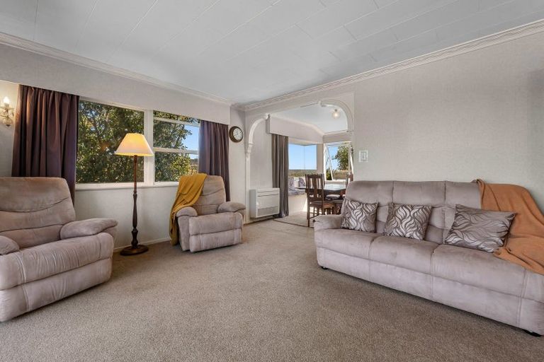 Photo of property in 53 Grand Vue Road, Kawaha Point, Rotorua, 3010