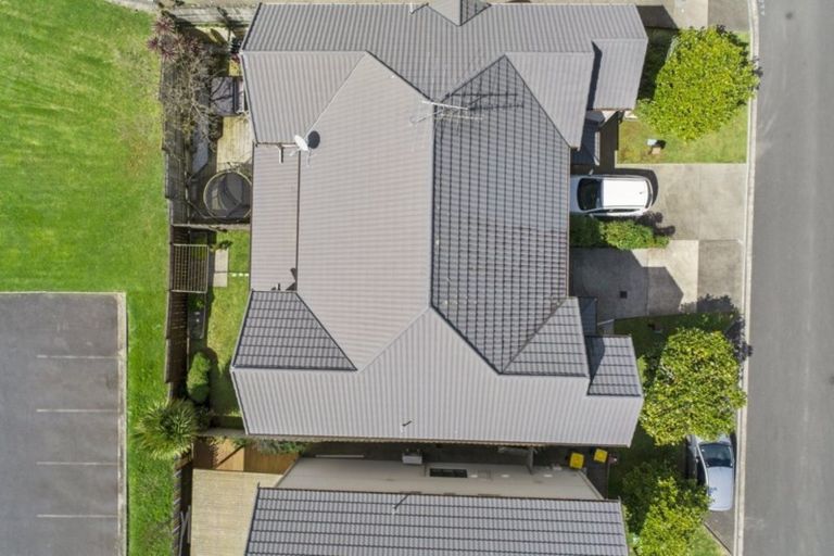 Photo of property in 3 Candlestick Place, Oteha, Auckland, 0632