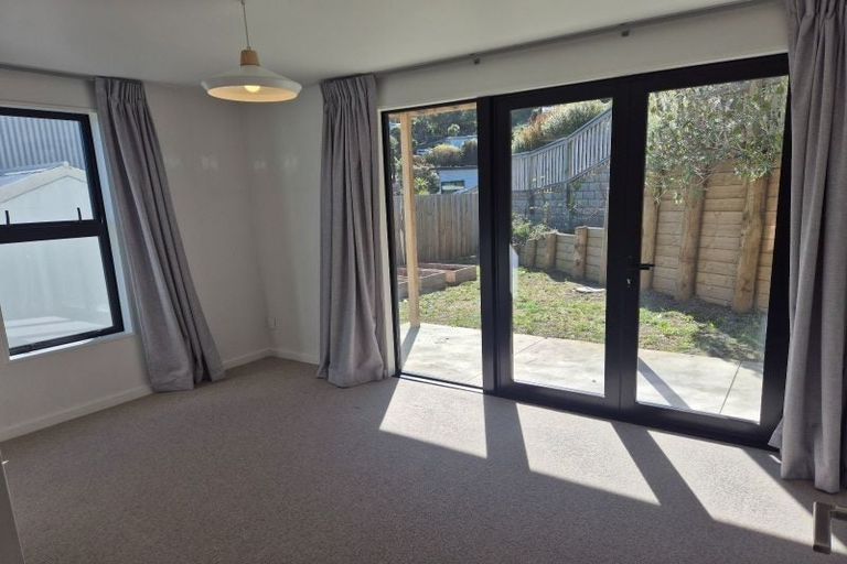 Photo of property in 17a Cornwall Road, Lyttelton, 8082