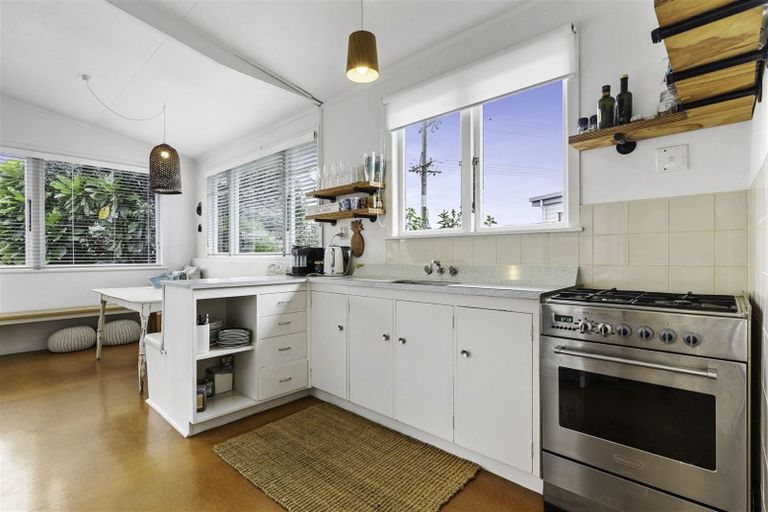 Photo of property in 17 Leo Street, Waihi Beach, 3611